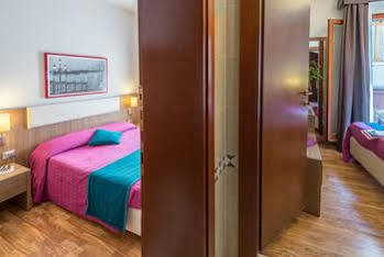 Hotel Il Moro Di Venezia Екстериор снимка