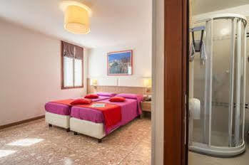 Hotel Il Moro Di Venezia Екстериор снимка